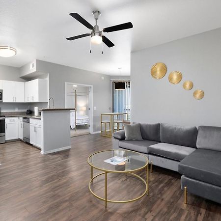 Luxury Mountain View 2Br With Balcony Located In Scottsdale Apartamento Exterior foto