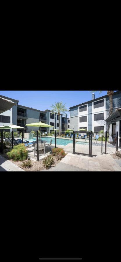Luxury Mountain View 2Br With Balcony Located In Scottsdale Apartamento Exterior foto