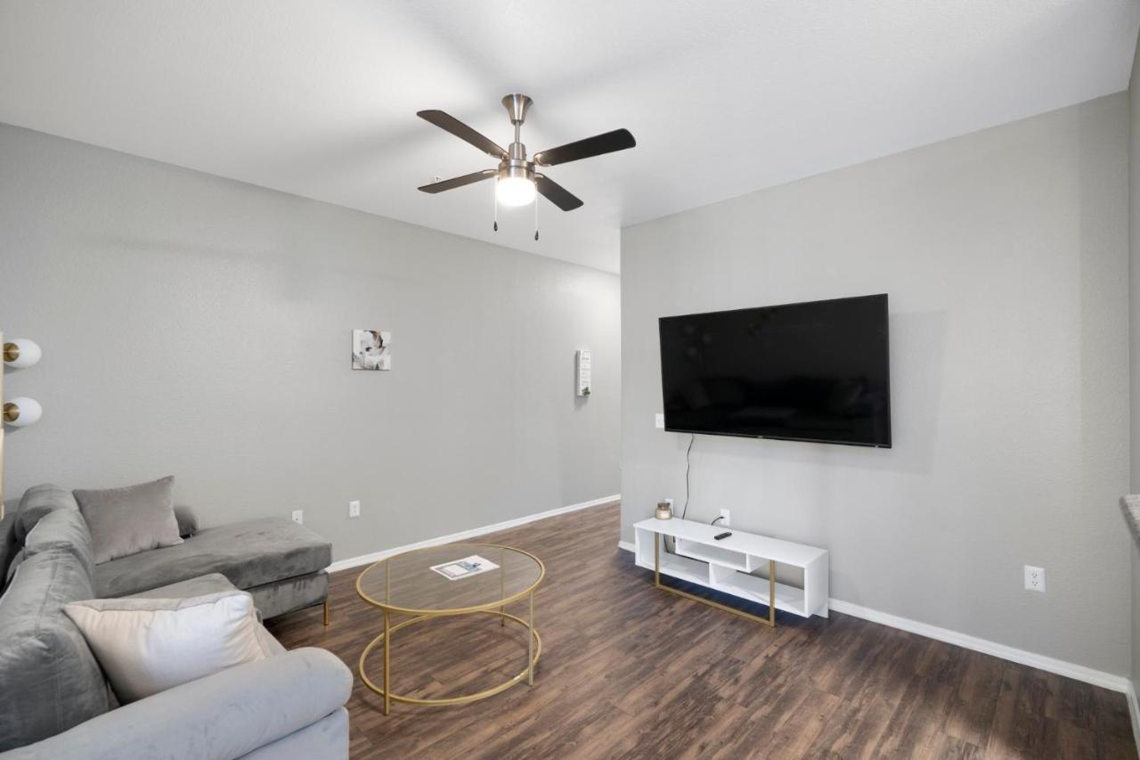 Luxury Mountain View 2Br With Balcony Located In Scottsdale Apartamento Exterior foto