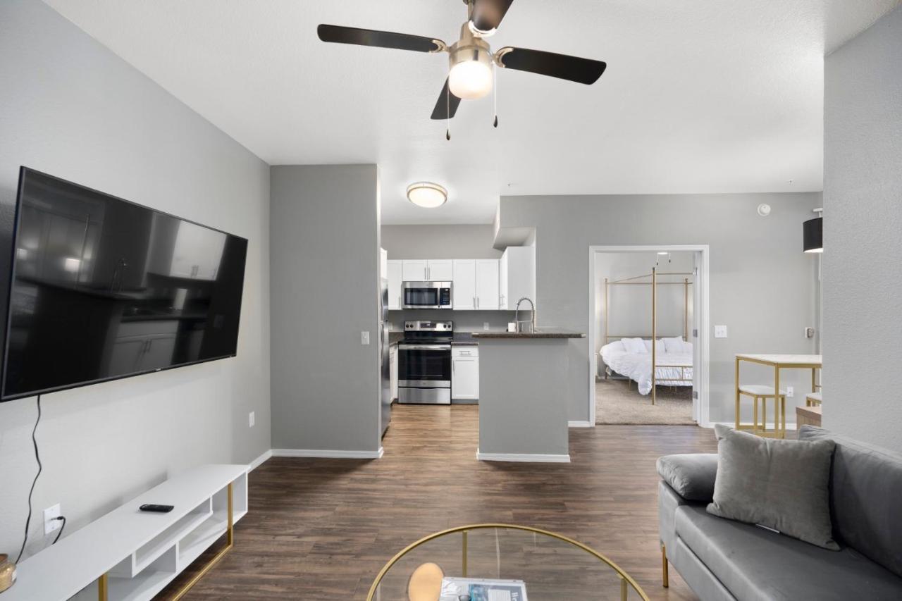 Luxury Mountain View 2Br With Balcony Located In Scottsdale Apartamento Exterior foto